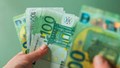 Tỷ giá euro ngày 25/5: Nhiều nơi tăng hơn 100 đồng ở chiều mua vào