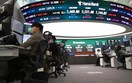 Đà tăng cổ phiếu AI chững lại, đồng USD tăng giá