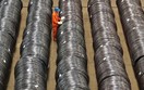 Sản lượng thép của Trung Quốc giảm mạnh trong tháng 6/2025