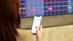 Giao dịch chứng khoán sáng 9/7: Nhóm cổ phiếu năng lượng ngược dòng tỏa sáng