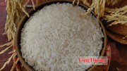 Giá gạo thế giới ‘ấm’ lên, vì sao gạo Việt Nam chưa hưởng lợi?