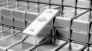 Giá bạc giảm sau khi tăng gần 80% trong năm 2025
