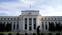 Giới chức Fed lo lạm phát giảm chậm 