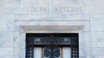 Fed đối mặt rủi ro lạm phát và tăng trưởng 