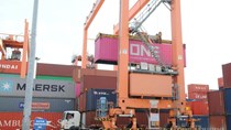 Xuất nhập khẩu tiến sát 300 tỷ USD: Động lực tăng trưởng mới
