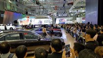 Ồ ạt nhập khẩu xe ô tô có xuất xứ ASEAN
