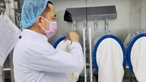 Sẽ sớm có vắc-xin và thuốc đặc trị COVID-19 'made in Vietnam'?