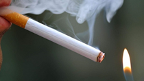 Hút thuốc khiến bạn có nguy cơ mắc COVID-19 cao hơn