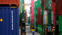 Tăng trưởng xuất khẩu của Nhật Bản chậm lại do chi phí nhập khẩu tăng cao