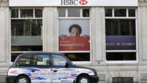 HSBC sắp cắt giảm 50.000 nhân sự