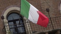 Italia có thể trưng cầu dân ý rút khỏi eurozone