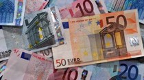 Doanh nghiệp Hy Lạp ồ ạt chuyển tiền ra nước ngoài