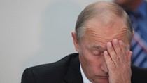 Tổng thống Putin đối mặt bẫy nợ công 42 tỷ USD