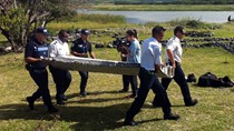 Tìm thấy mảnh vỡ nghi của MH370 tại Ấn Độ Dương