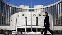 Trung Quốc nâng tỷ giá nhân dân tệ thêm 0,08%, bơm mạnh tiền cho hệ thống tài chính
