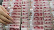 Trung Quốc bán kỷ lục ngoại tệ để hỗ trợ nhân dân tệ