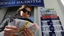 Fitch: Ukraine vỡ nợ một phần do hết khả năng thanh toán