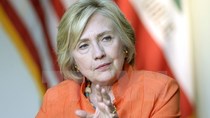 Bầu cử Mỹ 2015: Bà Hillary vẫn dẫn điểm các đối thủ Dân chủ