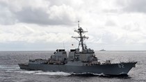 Chiến hạm Trung Quốc cảnh báo tàu tuần tra Mỹ ở Biển Đông