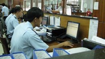 Giảm bớt thủ tục, hải quan vẫn xin thêm... giấy tờ