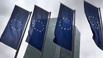 ECB ném phao cứu sinh mới cho Hy Lạp