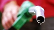 VBPL: Thông tin điều chỉnh giảm giá xăng dầu lần thứ ba
