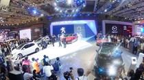Vietnam Motor Show 2016 diễn ra ở Hà Nội, quy tụ 13 hãng xe
