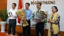 Bộ trưởng Trần Tuấn Anh trao QĐ bổ nhiệm và chúc mừng tân Vụ trưởng Vụ Tổ chức cán bộ
