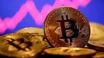 'Hốt bạc' nhờ đào Bitcoin ngay tại giếng dầu mỏ