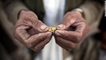 Taliban đang ngồi trên “đống vàng” trị giá 1.000 tỷ USD