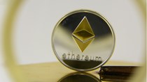 Ether đạt mức cao kỷ lục tiếp bước theo Bitcoin