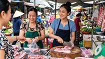 Giá heo hơi hôm nay 31.7.2026: Cả nước xuống sát mốc 60.000 đồng/kg