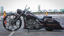  Xe Harley-Davidson Street Glide độ bánh lớn của Đức Tào Phớ