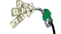 Tiêu thụ xăng của Mỹ chậm do giá tăng