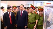 Chủ tịch nước Trần Đại Quang thăm Triển lãm Quốc tế về phòng cháy chữa cháy sáng 24/9