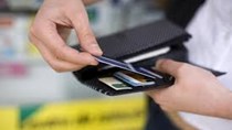 Người tiêu dùng làm gì khi mất thẻ hoặc có dấu hiệu bị lộ thông tin tài khoản?