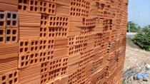 Vào mùa xây dựng, giá gạch tăng mạnh
