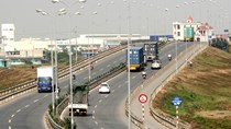 Thu phí sử dụng đường bộ Quốc lộ 5 lên đến 200.000 đồng/lượt