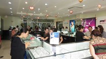 Cổ phiếu PNJ thăng trầm cùng DongA Bank