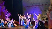 Doanh nhân nữ miền Bắc thi tài năng nghệ thuật