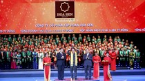 200 doanh nghiệp nhận giải thưởng Sao vàng đất Việt 2015