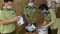 Hà Nội: Phát hiện tạm giữ 500.000 chiếc khẩu trang có dấu hiệu không đạt tiêu chuẩn 