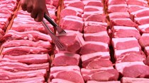 Trung Quốc lại xả kho 10.000 tấn thịt lợn
