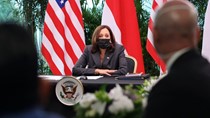 Phó Tổng thống Mỹ khởi hành đến Việt Nam sau hơn 3 tiếng bị hoãn