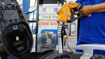 Giá xăng dầu tăng: Khuyến khích sử dụng tiết kiệm, hiệu quả