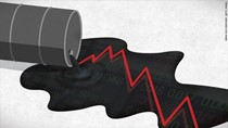 Dầu lao xuống dưới 32 USD/thùng lần đầu trong 12 năm