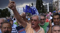 Tài chính châu Âu hỗn loạn nếu Hy Lạp từ chối thắt chặt