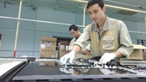 Doanh nghiệp Việt ì ạch trong chuỗi cung ứng cho LG, Samsung