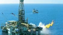 TT năng lượng TG ngày 23/3: Giá dầu giảm do lo ngại nhu cầu phục hồi chậm