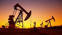 Giá dầu đạt mức cao nhất trong hơn 7 năm